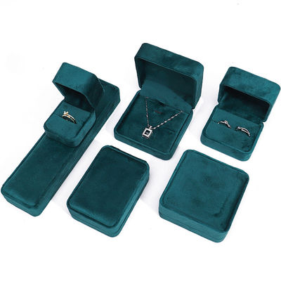 Vente en gros Fabrication de bijoux de luxe Boîte d'emballage Logo personnalisé personnalisé haut de gamme Collier vert foncé Bracelet Boucles d'oreilles Bague Emballage Boîte de bijoux de velours