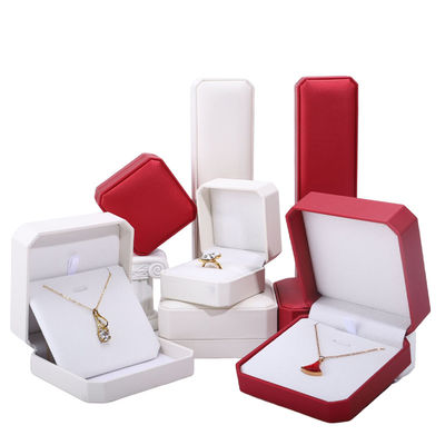 Boîte à bijoux en cuir carré pour emballage personnalisé de boucles d'oreilles Bracelet Collier Ring