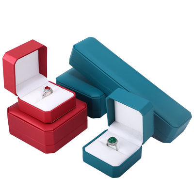 Boîte à bijoux en cuir carré pour emballage personnalisé de boucles d'oreilles Bracelet Collier Ring