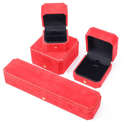 Logo personnalisé Package de bijoux en velours rouge pour pendentifs Boucles d'oreilles Bracelet Collier Ring