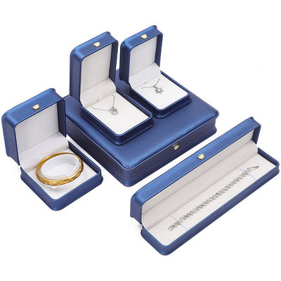 Package de bijoux les plus récents Couronne en cuir bleu Boîte à bijoux pour bracelet Collier pendentif