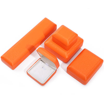 Logo personnalisé Rectangle orange Coffret de bijoux en cuir pour le stockage de collier de bracelet de luxe