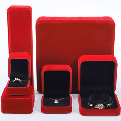 acheter Vente en gros Fabrication Luxe Coffret de bijoux en velours Logo personnalisé Collier rouge Bracelet Boucles d'oreilles Anneau Emballage Coffret de bijoux en velours online manufacture