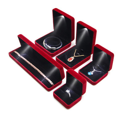 Boîtes à bijoux Matériau LED velours pour la taille personnalisée Hanhong Logo Ring en relief cadeau