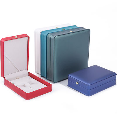 Rectangle fabriqué à la main Hanhong Custom Logo Box Couronne Design Luxueuse Boîte en cuir PU Collier Bague bijoux Boîte