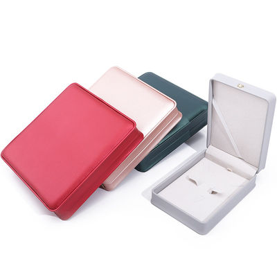 Rectangle fabriqué à la main Hanhong Custom Logo Box Couronne Design Luxueuse Boîte en cuir PU Collier Bague bijoux Boîte