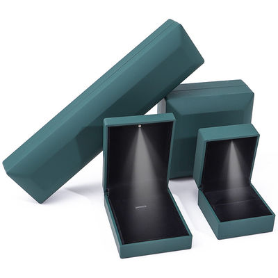 acheter Package de bijoux Logo personnalisé Verte LED Lumière Boîte de velours pour anneaux Bracelets Colliers online manufacture