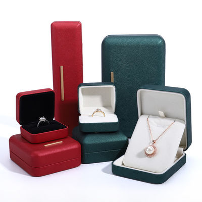 acheter Boîte de bijoux en velours personnalisée pour bracelets en cuir PU Boucles d'oreilles et pendentifs Emballage online manufacture