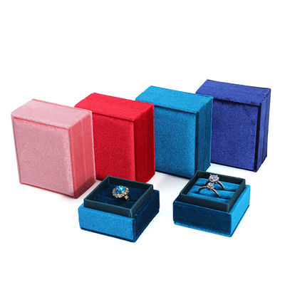 acheter Logo du client Hanhong Velour Jewelry Affichage boîte cadeau pour les fiançailles personnalisées online manufacture