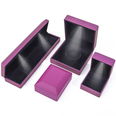 Logo personnalisé Rectangle violet LED Box de bijoux pour et de vente au détail en forme de rectangle