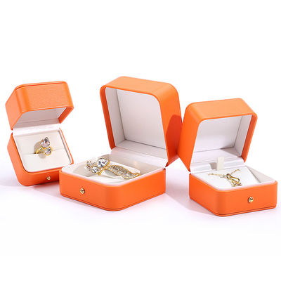 Organiseur de bijoux de voyage en cuir et velours personnalisé pour boucles d'oreilles en anneau de collier