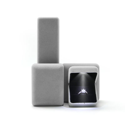 acheter Boîte à bijoux de luxe avec lumière LED et logo Hanhong sur matériau de velours online manufacture