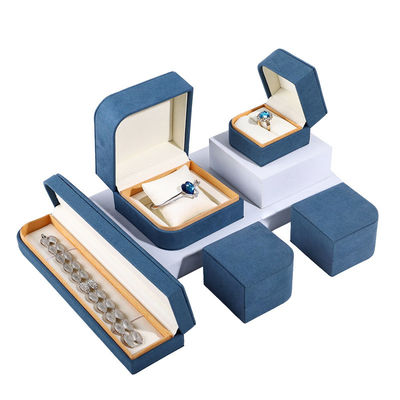 acheter Boîte d'emballage de bijoux en cuir en microfibre bleue pour les boucles d'oreilles Hanhong 7*7*5cm online manufacture