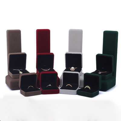 Boîte à bijoux en velours de taille personnalisée pour ranger et protéger votre collection de bijoux