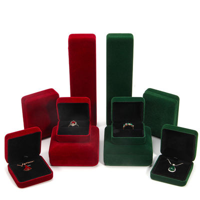 Boîte à bijoux en velours de taille personnalisée pour ranger et protéger votre collection de bijoux