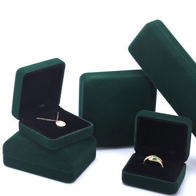 Boîte à bijoux en velours de taille personnalisée pour ranger et protéger votre collection de bijoux