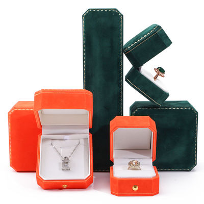 Logo personnalisé Rectangle de velours Jeux de boîte pour pendentif Boucles d'oreilles Bracelet Collier Ring