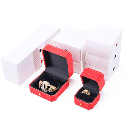 Logo personnalisé Rectangle de velours Jeux de boîte pour pendentif Boucles d'oreilles Bracelet Collier Ring