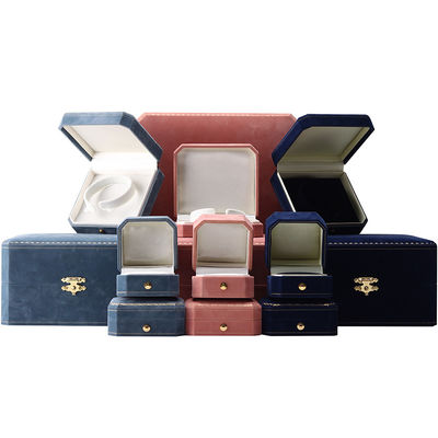 Boîte de bijoux en velours rectangulaire pour collier et bracelet de luxe sur mesure