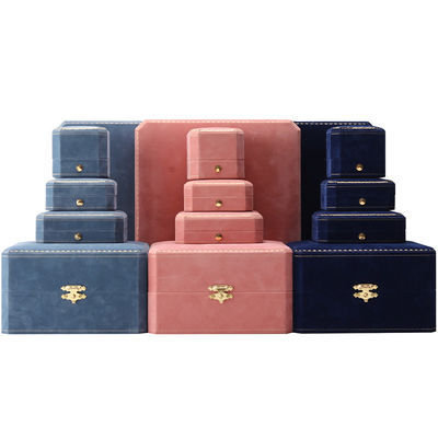 Boîte de bijoux en velours rectangulaire pour collier et bracelet de luxe sur mesure