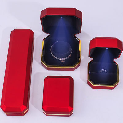 Boîte à bijoux en velours LED rouge pour emballage personnalisé de bague de collier et autres accessoires