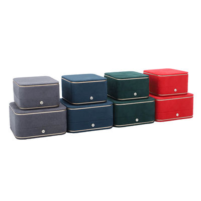 Boîte de bijoux personnalisée carrée pour la collection de boucles d'oreilles à collier artisanale