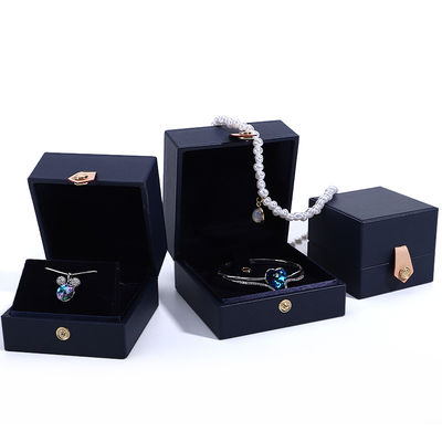 Package de bijoux personnalisé Boîte de velours de qualité avec logo et sérigraphie