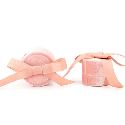 Boîte à anneau en tissu de flanelle pour emballage de bijoux 5*4,5*5cm de velours plastique