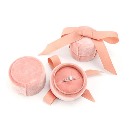Boîte à anneau en tissu de flanelle pour emballage de bijoux 5*4,5*5cm de velours plastique