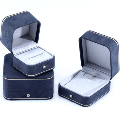 La plus récente boîte de bijoux en velours gris pour bracelet Collier Ring Logo personnalisé Hanhong 2023