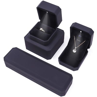 Le plus récent logo personnalisé LED Jeu de bijoux boîte d'affichage pour les anneaux colliers Bracelets et boucles d'oreilles