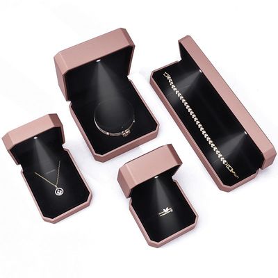 Boîte de bijoux de luxe LED personnalisée Emballage pour anneaux Colliers Bracelets Boucles d'oreilles