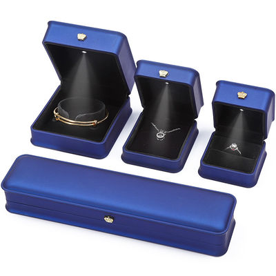 acheter Boîte de rangement de bijoux en cuir en PU convexe doux Luxe Boîte de bijoux couleur bleu foncé online manufacture