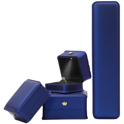 Boîte de rangement de bijoux en cuir en PU convexe doux Luxe Boîte de bijoux couleur bleu foncé