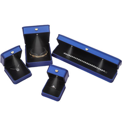 Boîte de rangement de bijoux en cuir en PU convexe doux Luxe Boîte de bijoux couleur bleu foncé