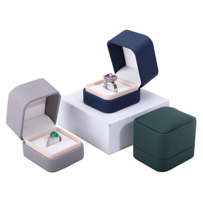 Logo personnalisé Joaillerie Package Boîte en cuir en PU pour boucles d'oreilles Bracelets Colliers et anneaux