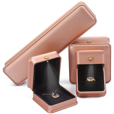 acheter Bracelet Ring Boucles d'oreilles LED Box de bijoux Sets Jeux de bijoux personnalisés avec logo en gros online manufacture