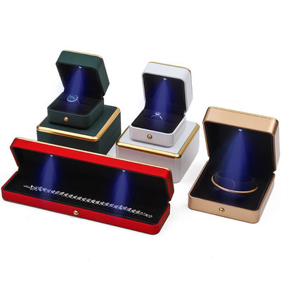 acheter Organiseur de boîte à bijoux LED à décoration dorée personnalisée pour bracelet online manufacture