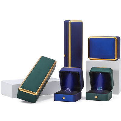 Organiseur de boîte à bijoux LED à décoration dorée personnalisée pour bracelet