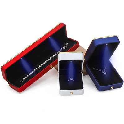 Organiseur de boîte à bijoux LED à décoration dorée personnalisée pour bracelet