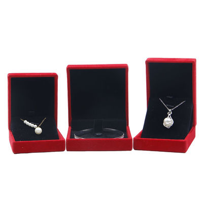 Boîte à emballage de bijoux bleus en relief pour mon collier de velours et mon anneau bleu