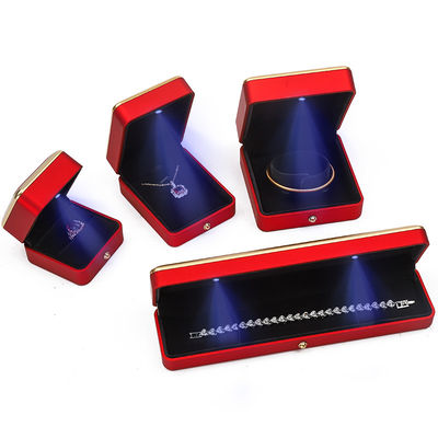 Luxe LED rouge éclairant boîte à bijoux, boîtes à bijoux