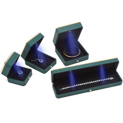 OEM Rectangle LED Jewelry Box Eco Friendly Pour le bracelet Collier Boucles d'oreilles Bague d'emballage
