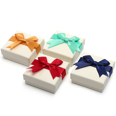 acheter Logo personnalisé de luxe Petit carton bijoux de stockage Boîte de papier d'emballage Matériau de velours online manufacture