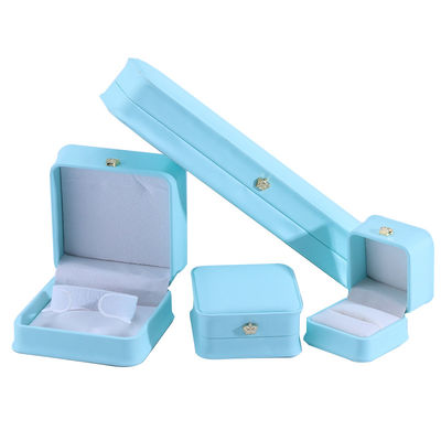 Package de bijoux en cyan avec conception de couronne Hanhong Logo personnalisé Luxe boîte de costume en cuir PU