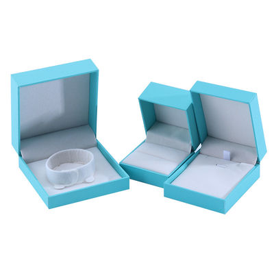 Fabrication de gros Luxe Jeux de bijoux Boîte personnalisée Coffret personnalisé haut de gamme Collier Bracelet Boucles d'oreilles Ensemble de bijoux d'anneau Emballage Carton papier bleu ciel flip Boîte à bijoux avec logo