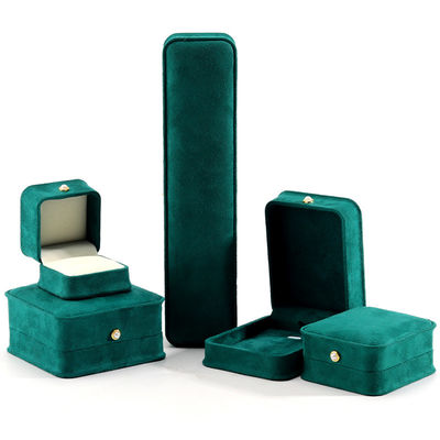9*9*4,5 cm Boîte à bijoux à anneaux de velours vert pour emballage de boucles d'oreilles de bracelet personnalisé
