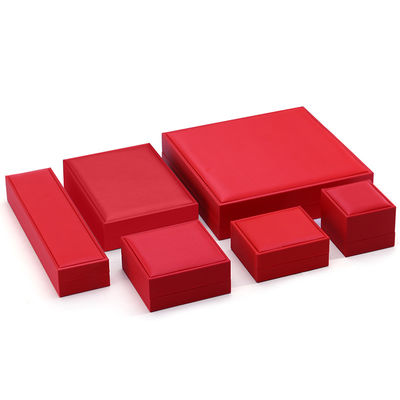 Boîte à bijoux en cuir rouge de marque personnalisée Boîte d'emballage de bijoutier de luxe