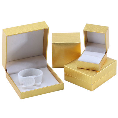 Fabrication en gros Luxe Jeux de bijoux Boîte personnalisée Coffret personnalisé haut de gamme Collier Bracelet Boucles d'oreilles Ensemble de bijoux d'anneau Emballage papier carton flip jaune Boîte à bijoux avec logo