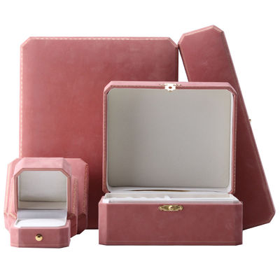 acheter Boîte de bijoux en velours rose pour le bracelet de luxe sur mesure online manufacture